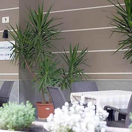 Laura Hotel Rimini